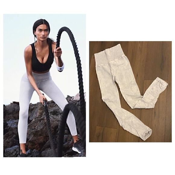 New! Free People  Movement High-Rise 7/8 Length Good Karma Leggings XS/S - Picture 1 of 6
